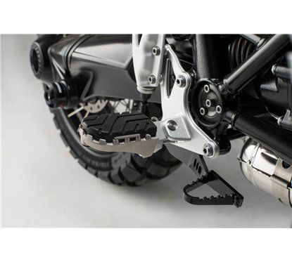 Kit pedane regolabili ION BMW R nineT Scrambler (16-), R nineT GS (16-). FRS.07.011.10800/S...
