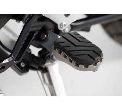 Kit pedane regolabili ION Triumph Tiger 800/ 900/ 1200, Scrambler 1200. FRS.11.011.10103/S SW...