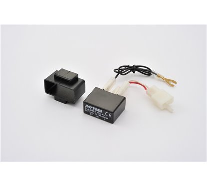 Relay with convertible connector 0.1-100W / DC12V for mini bulbs or LED turn signals by Daytona.