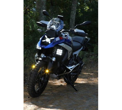 DENALI DL-9 Motorcycle guide light with DataDim technology 9 LEDs Hybrid elliptical beam