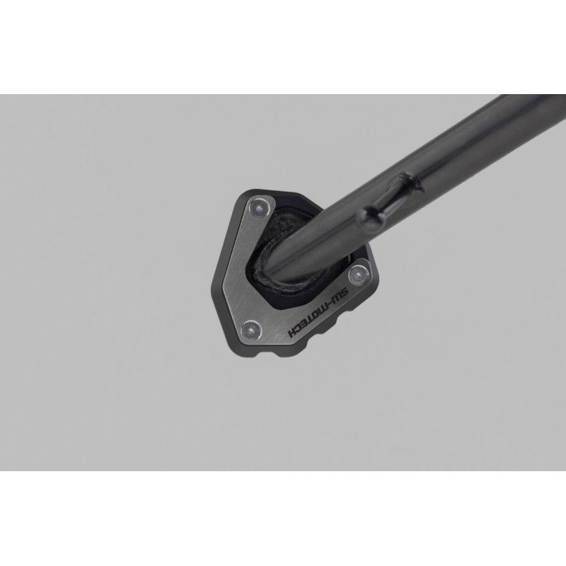 Extended base side stand Honda XL750 Transalp 2022 SW-MOTECH SW MOTECH Oversized base for side stand. Black/Silver. Honda CB750 / XL750 (22-).