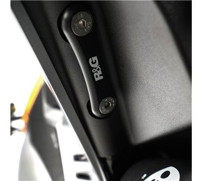 Placchetta SX copri fori poggiapiedi posteriori BMW G310RR '22-